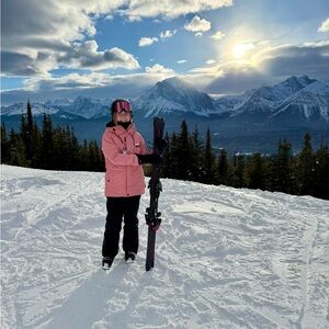 Meet your Posher, Isabelle